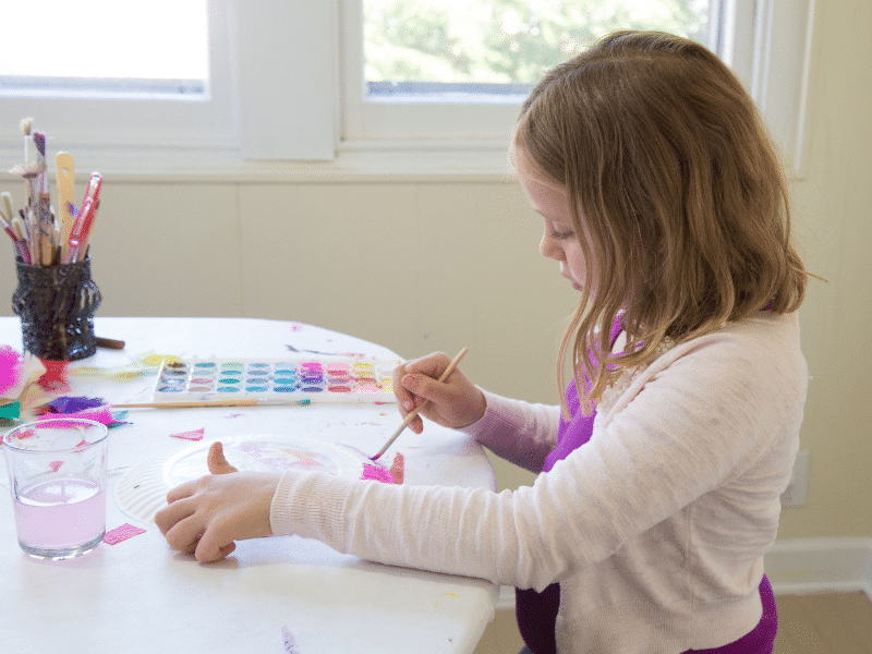 10 Arts and Crafts Activities to Set Up After School